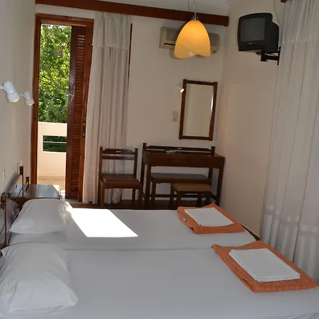 Hercules Hotell 2*