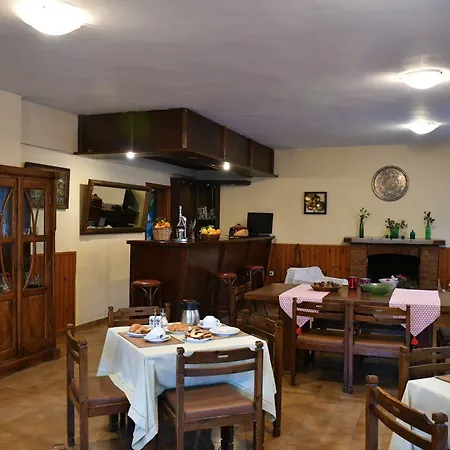 ηρακλής Ξενοδοχείο 2*