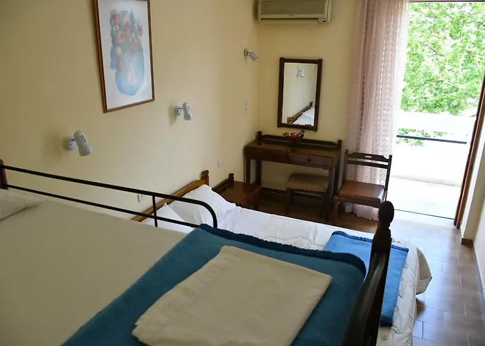 Hercules Otel Ancient Olympia